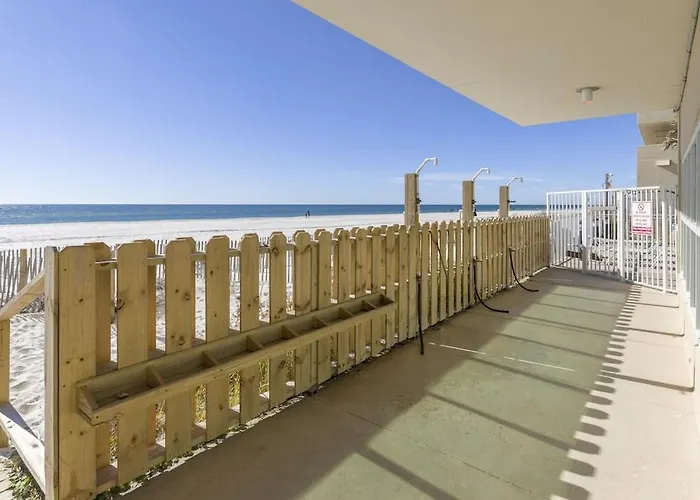 Holiday home Crystal Shores 606 *
